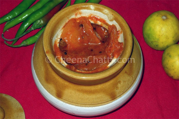 Kerala Lemon pickle / Naranga achar lemon pickle